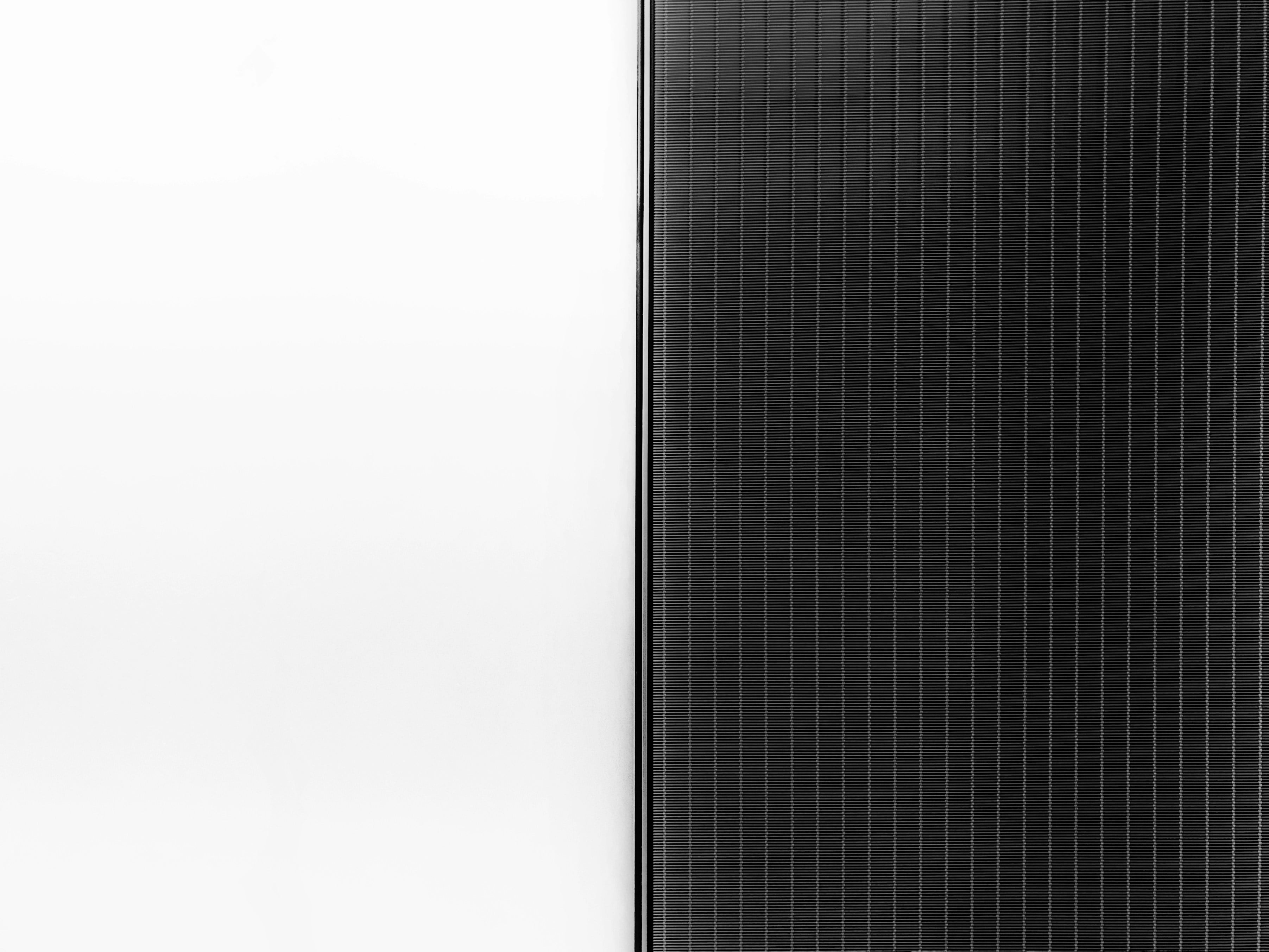 Technische Darstellung einer PVT-Anlage im Querschnitt